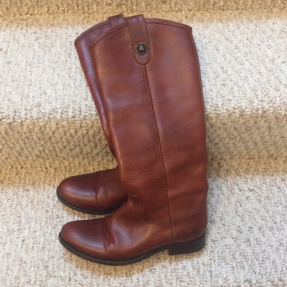 Ladies chestnut brown Frye boots